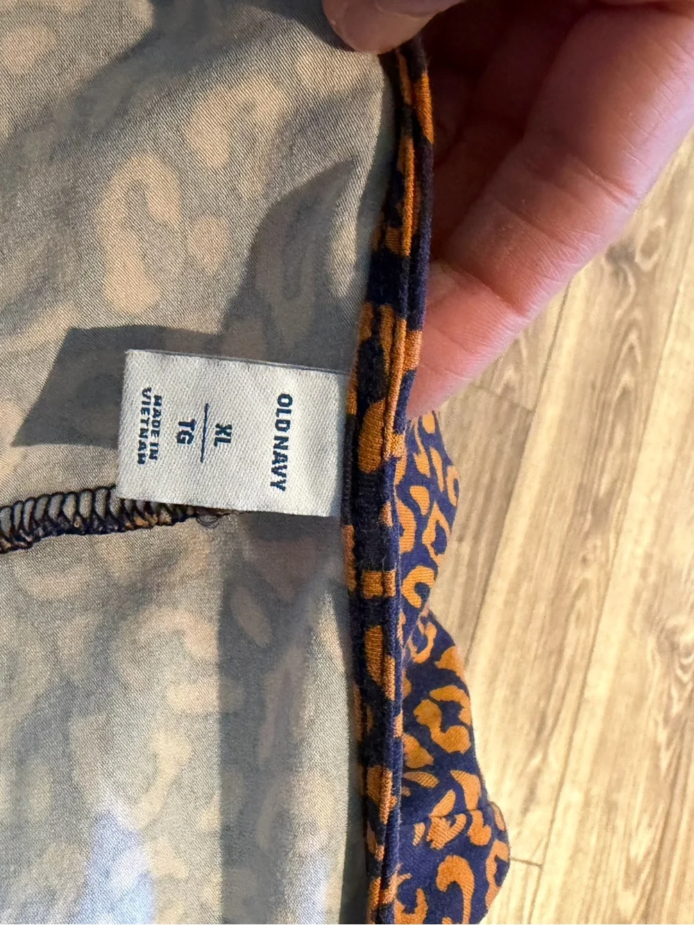 132. Old Navy Women's Sleeveless Orange Leopard Print Dress - Picture 4 of 5